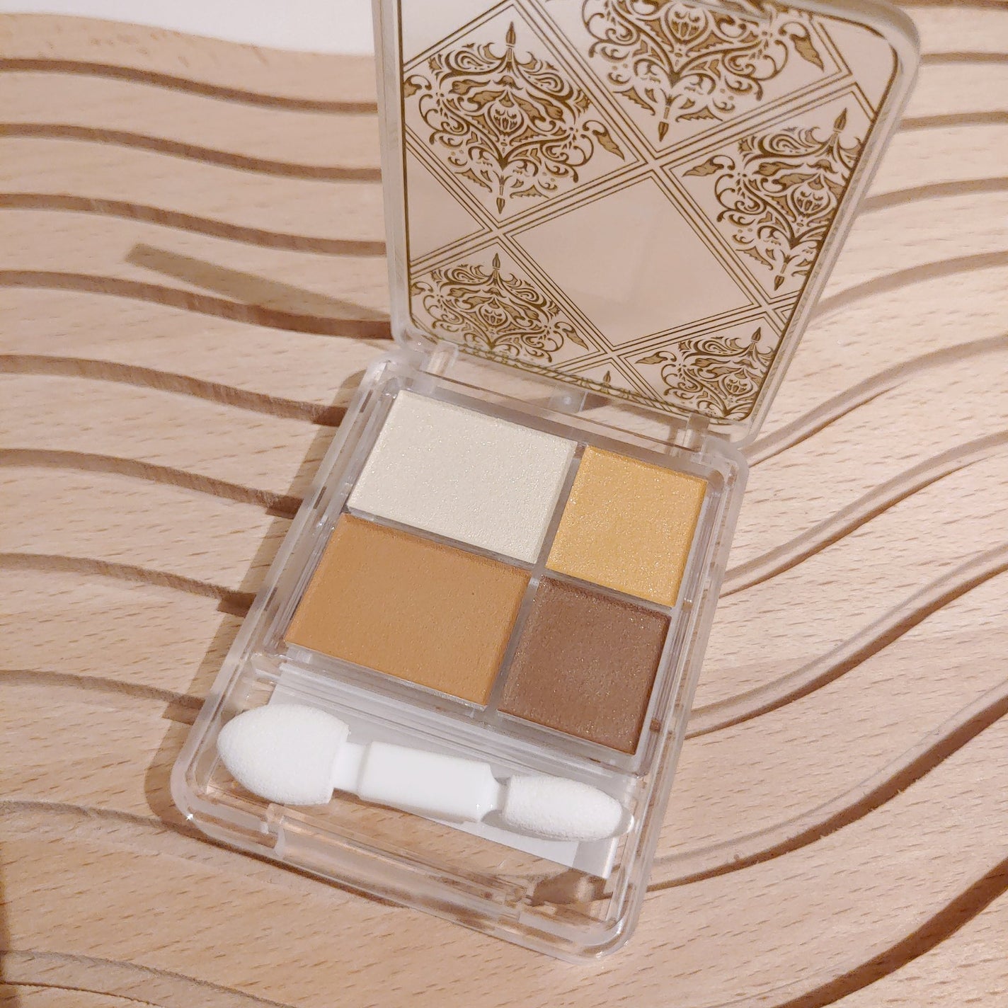 グラデーション アイシャドウ/ちふれ/アイシャドウパレットを使ったクチコミ(2枚目)