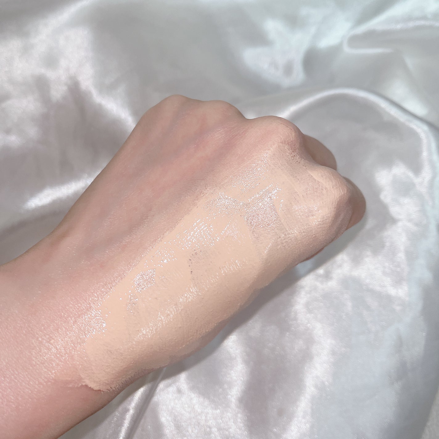 ミルキッシュガラスファンデ/KiSS/リキッドファンデーションを使ったクチコミ(6枚目)