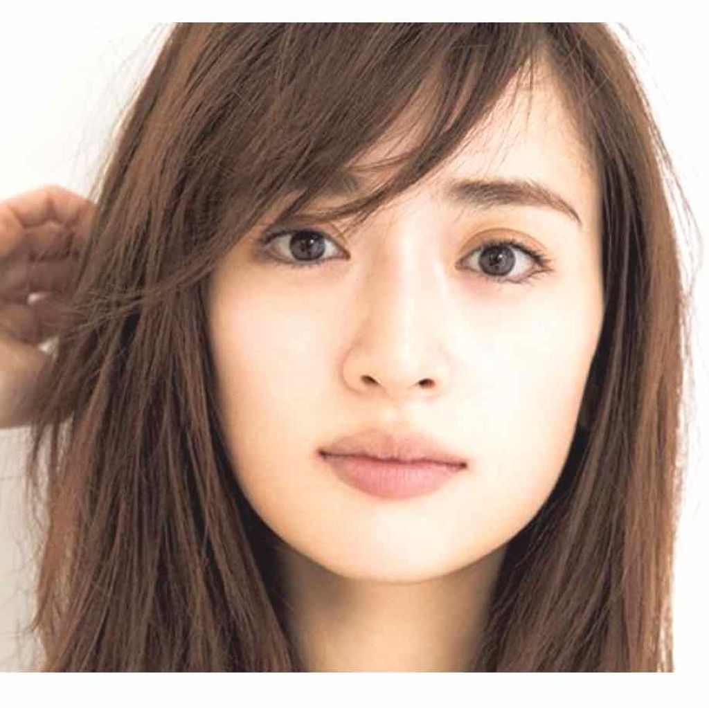 おはよう on LIPS 「【どなたか教えてほしいです!】この画像の女性みたいな、ほぼすっ..」(1枚目)