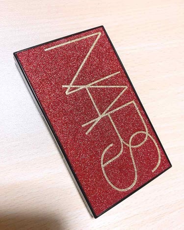 NARS  インフェルノアイシャドウパレット
¥7,600

クリスマスに買ってもらっていたのですが、レビューが遅くなりました💦

動画はラメ三色のせてみました。

ラメはまぶたの中央に少しのせたりして