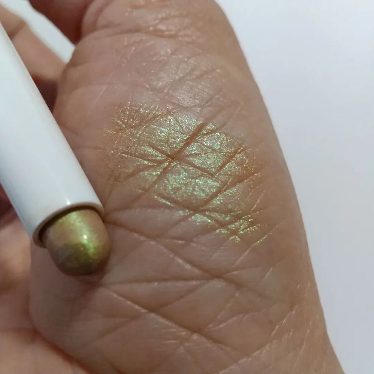 ロングウェア クリーム シャドウ スティック マルチクロム スカイワード/BOBBI BROWN/スティックアイシャドウを使ったクチコミ（2枚目）