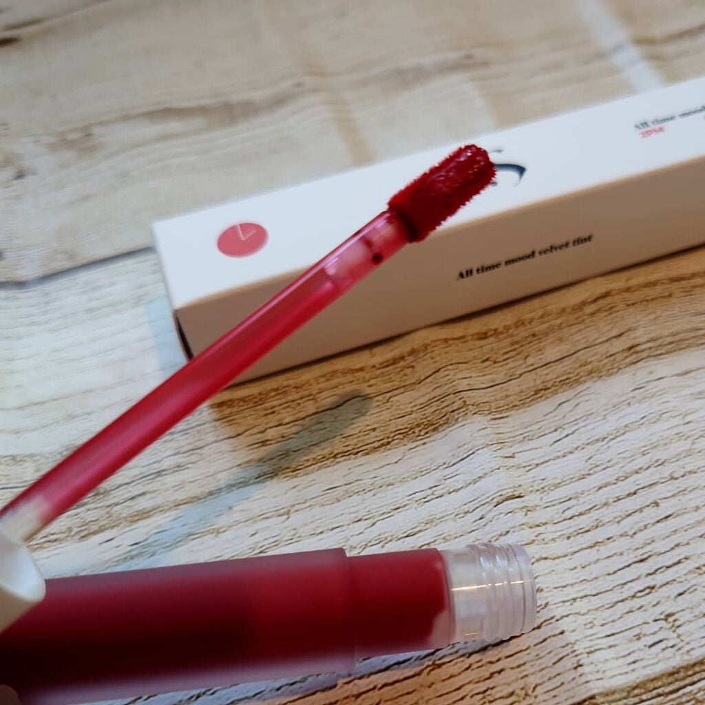 オールタイム ムード ベルベットティント/saat insight/リップティントを使ったクチコミ(2枚目)