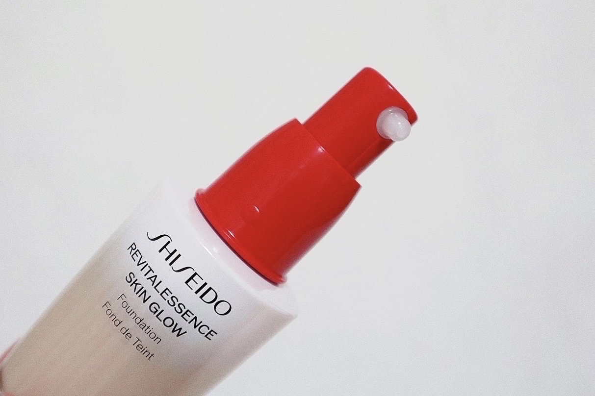 エッセンス スキングロウ ファンデーション/SHISEIDO/リキッドファンデーションを使ったクチコミ（2枚目）