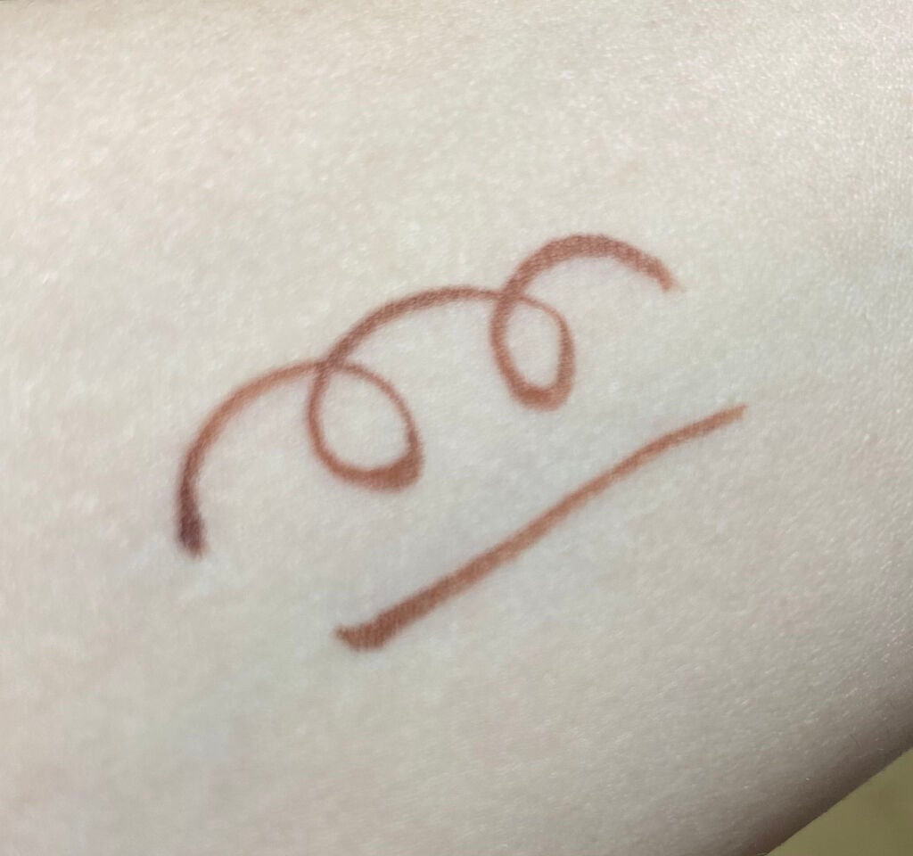 「密着アイライナー」ショート筆リキッド/デジャヴュ/リキッドアイライナーを使ったクチコミ(2枚目)