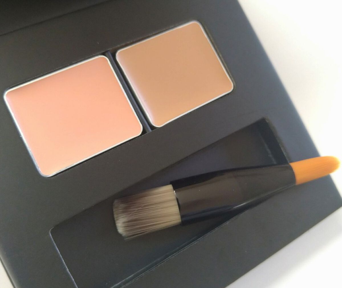 ロングウェア フィッティング コンシーラー/ブリリアージュ/パレットコンシーラーを使ったクチコミ（2枚目）