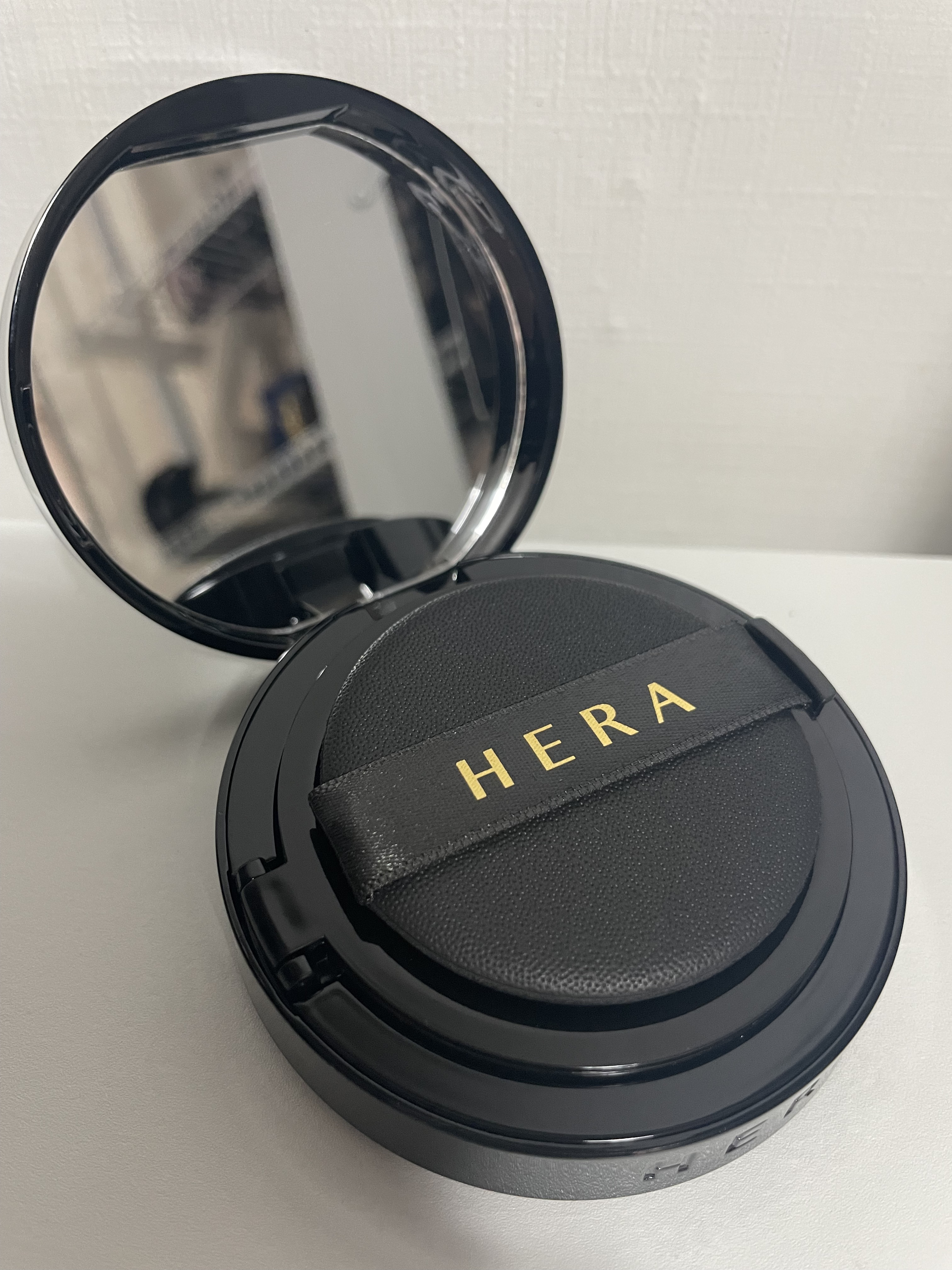 ブラック クッション/HERA/クッションファンデーションを使ったクチコミ（2枚目）