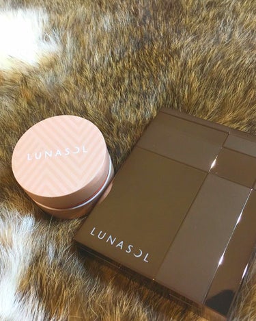 マカロングロウアイズ/LUNASOL/アイシャドウパレットを使ったクチコミ（2枚目）