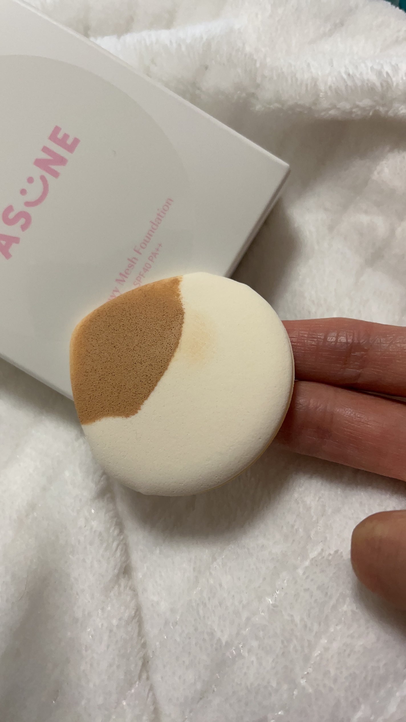 デューイーメッシュファンデーション/ASUNE /クッションファンデーションを使ったクチコミ(3枚目)