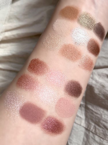 UR GLAM　BLOOMING EYE COLOR PALETTE/U R GLAM/パウダーアイシャドウを使ったクチコミ（4枚目）