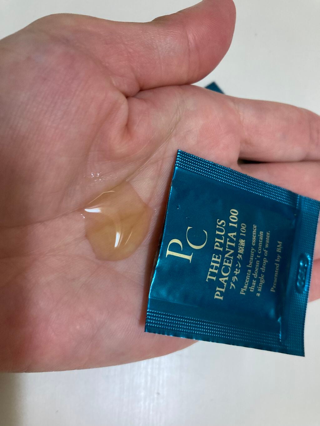 【馬プラセンタ原液100】プラセンタ原液100美容液 パウチ 1ml (馬プラセンタ)/パーフェクトC/美容液を使ったクチコミ(4枚目)