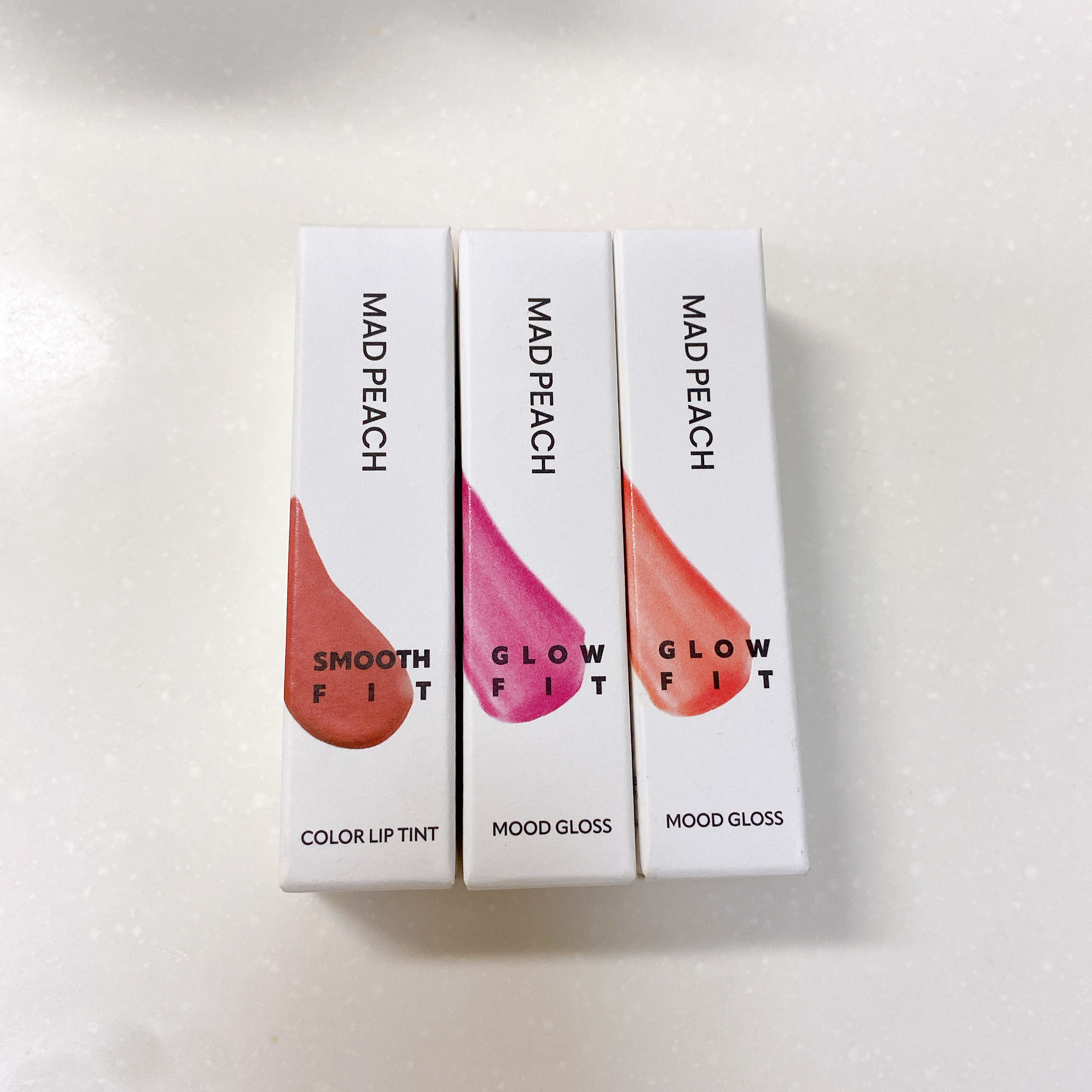 マッドピーチグロウフィットムードグロス 03 DEWY PINK/MAD PEACH/リップグロスを使ったクチコミ（2枚目）