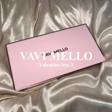 Thank you my friend...❤︎🎂 
#VAVIMELLO Valentine Box ❤︎

お友達から#バビメロ のバレンタインボックス
の #ローズモーメント をいただきました❤︎