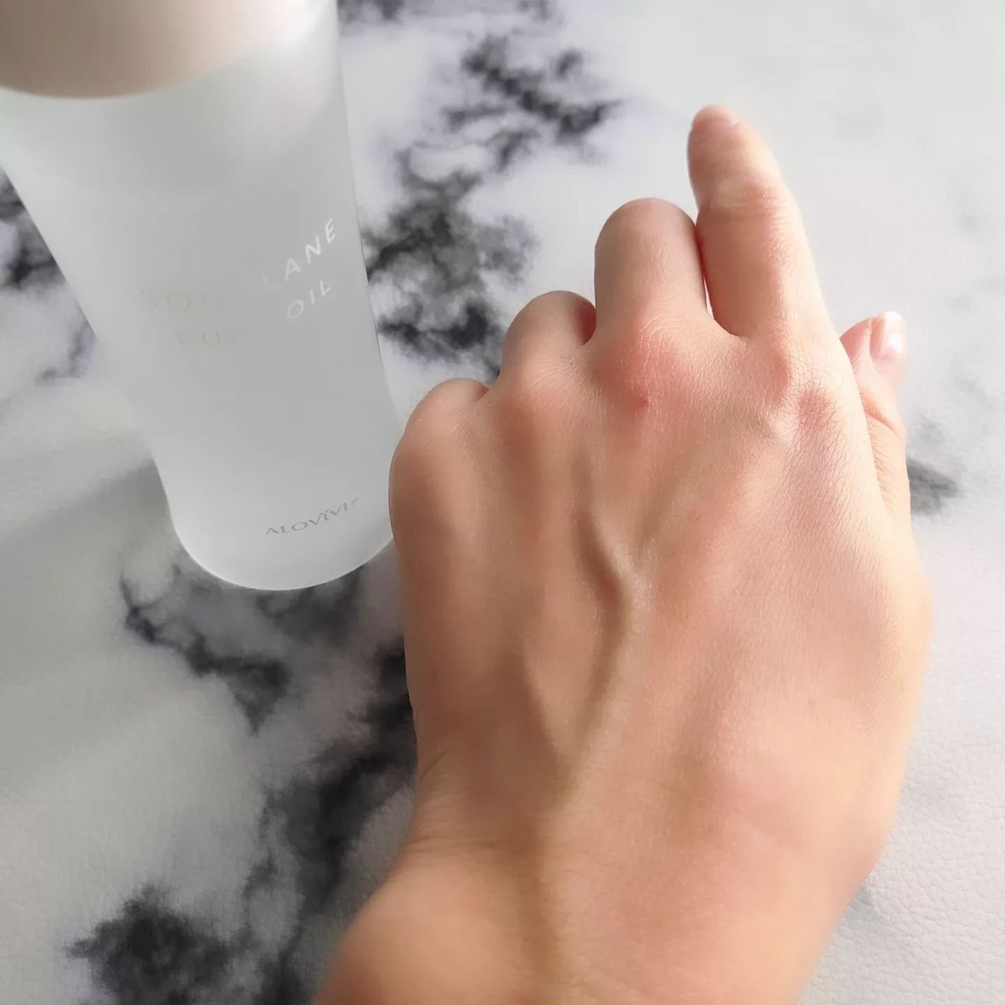 スクワランピュアオイル/アロヴィヴィ/フェイスオイルを使ったクチコミ(4枚目)