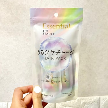 週1 回のスペシャルケア💁

4/8🆕
Essential THE BEAUTY 

テクスチャーはしっとりだけど馴染みやすく、フローラルュクスのいい香り🌼
洗い流すタイプのもの。仕上がりはしっとりとま