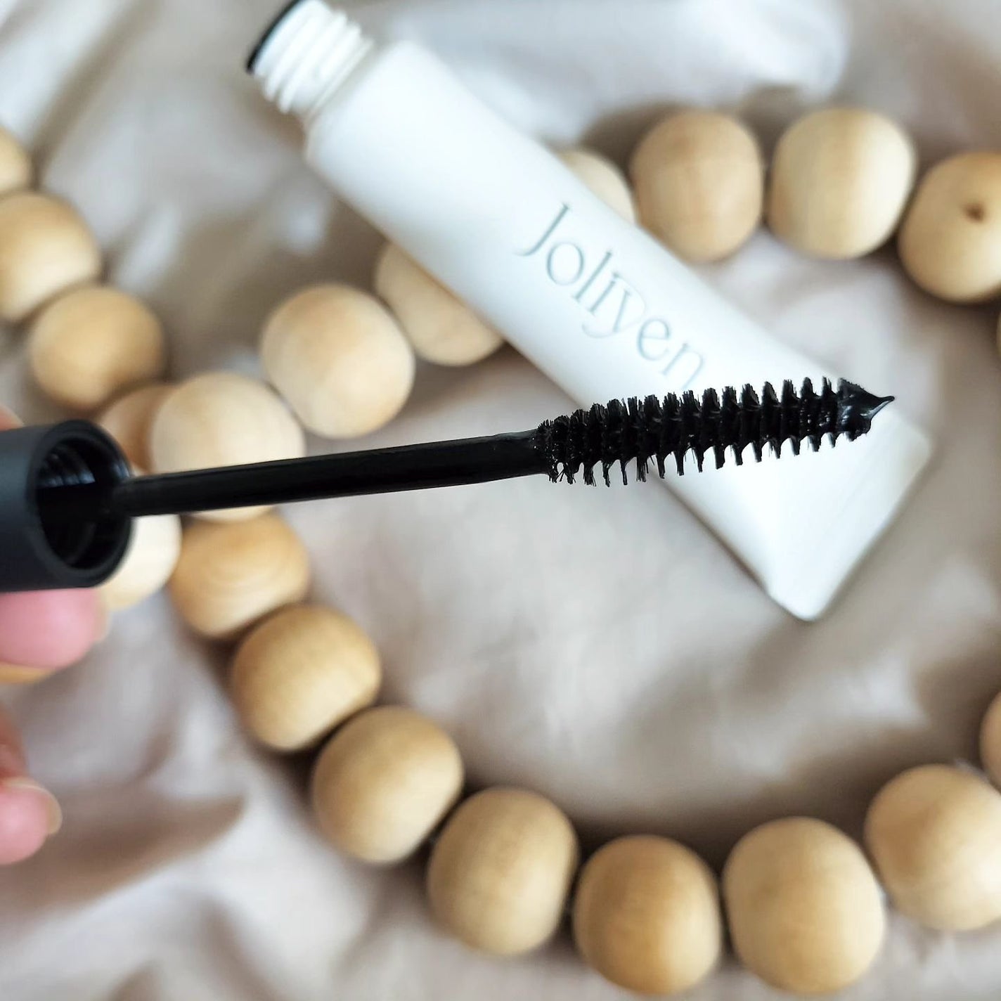 マスカラカラーフィクサー/Joliyen/眉マスカラを使ったクチコミ(2枚目)