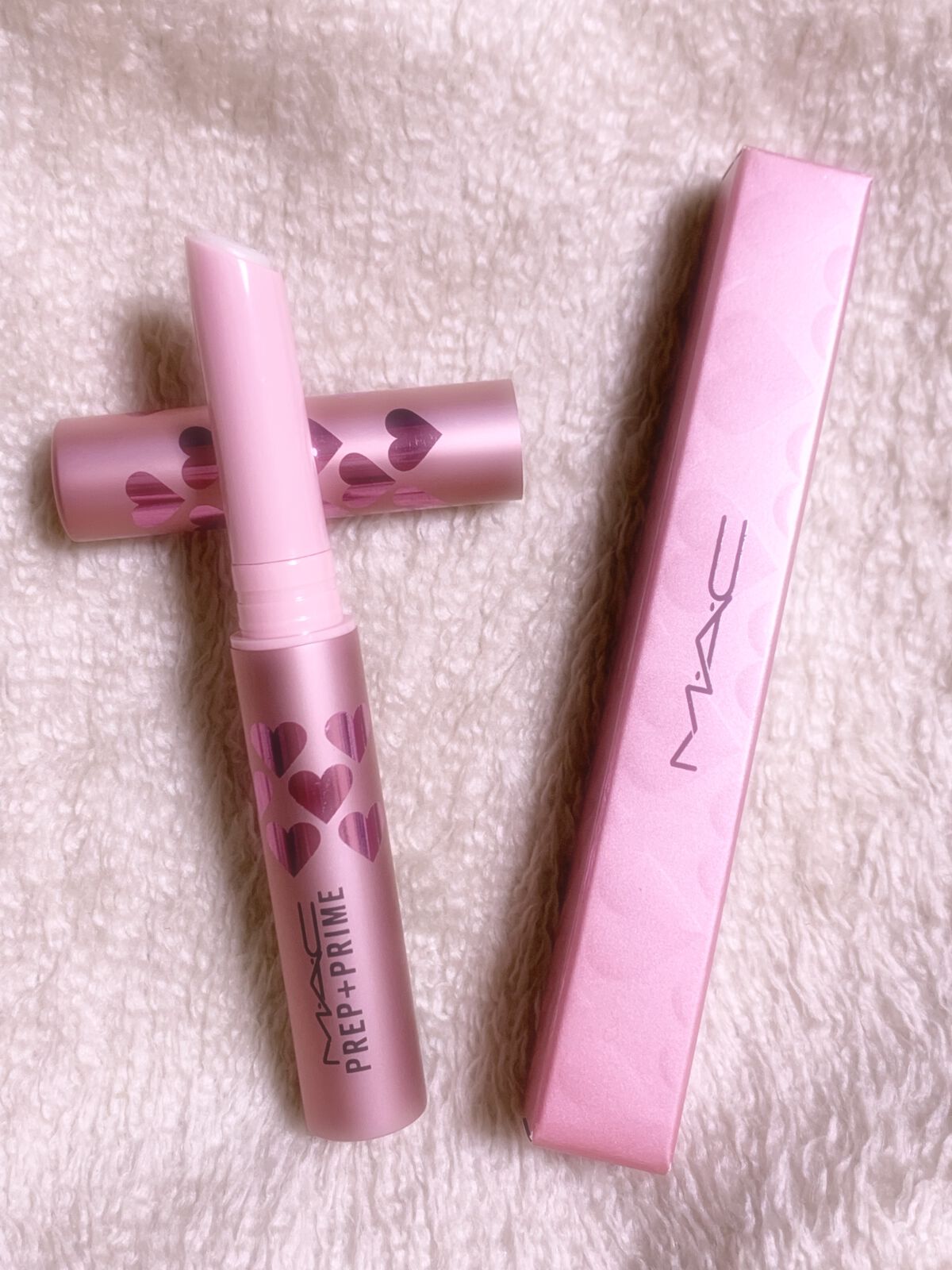 ZOZOコスメで1000ポイント貰える
キャンペーンがあって
1000円引きになるので前から気になっていた
プレッププライムリップの限定パケバージョンを購入

パケがピンクと💗たくさんでめちゃくちゃかわいい
バニラの香り結構するので香りも