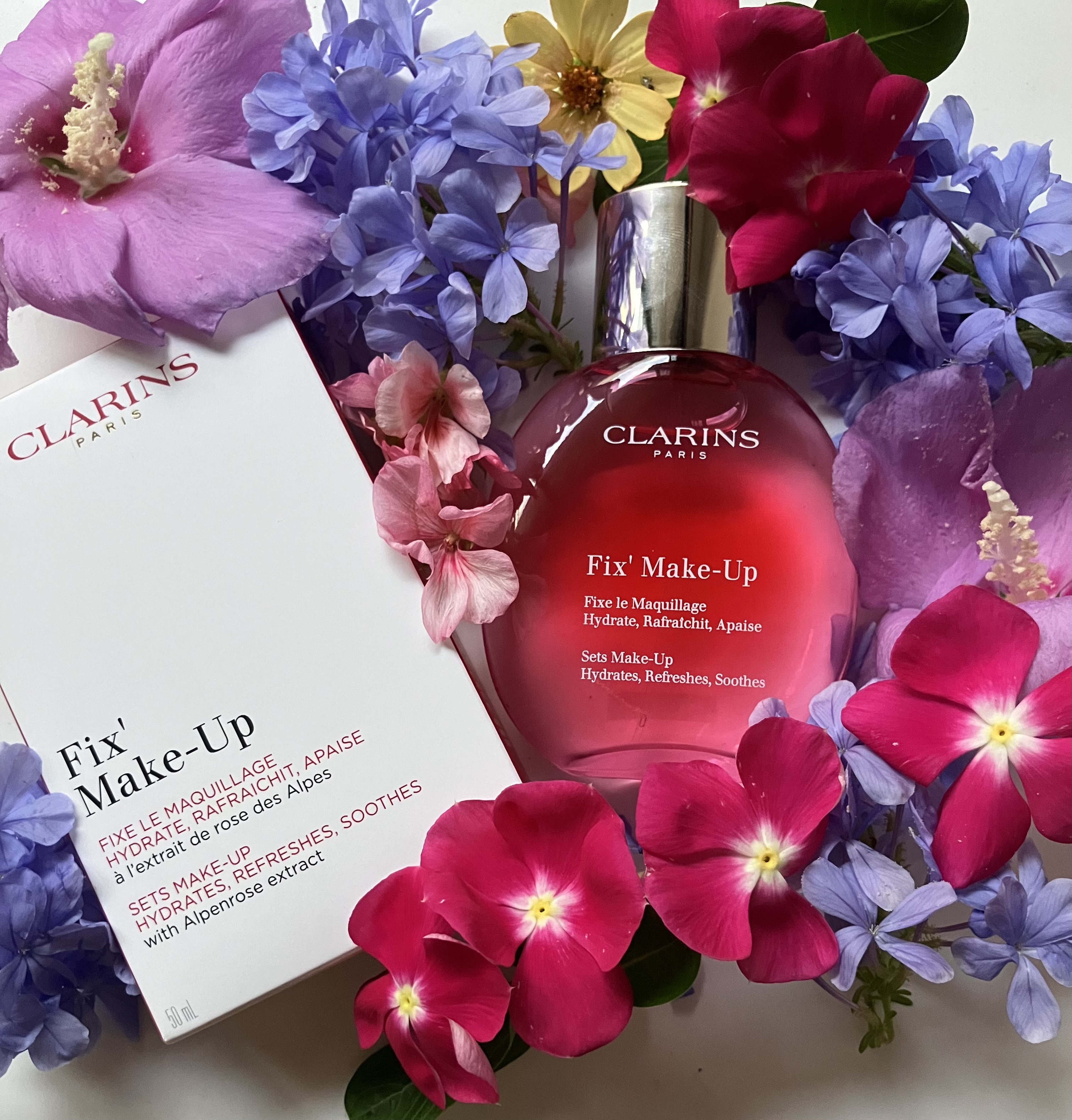 フィックス メイクアップシリーズ最高傑作✨🏆
24時間メイクを美しくキープ&スキンケアも実現✨💄

🌹配合成分等
・スター成分はアルペンローズエキス✨🌹
抗酸化作用に優れ、酸化ストレスを抑制し、細胞内の老廃物を分解、排出機能にアプロ