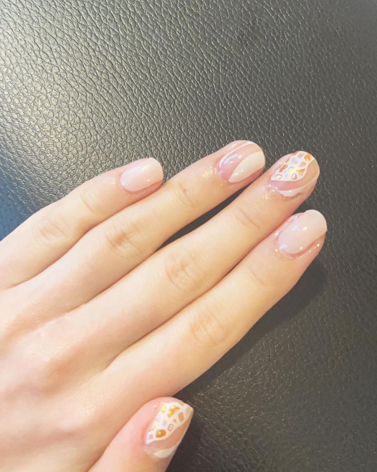 ohora Long Wood Stickのクチコミ「結婚式のネイルを迷って、
サロンに行くのも考えたんだけど、土地感が無くてどこがいいかもよく分か.....」（2枚目）