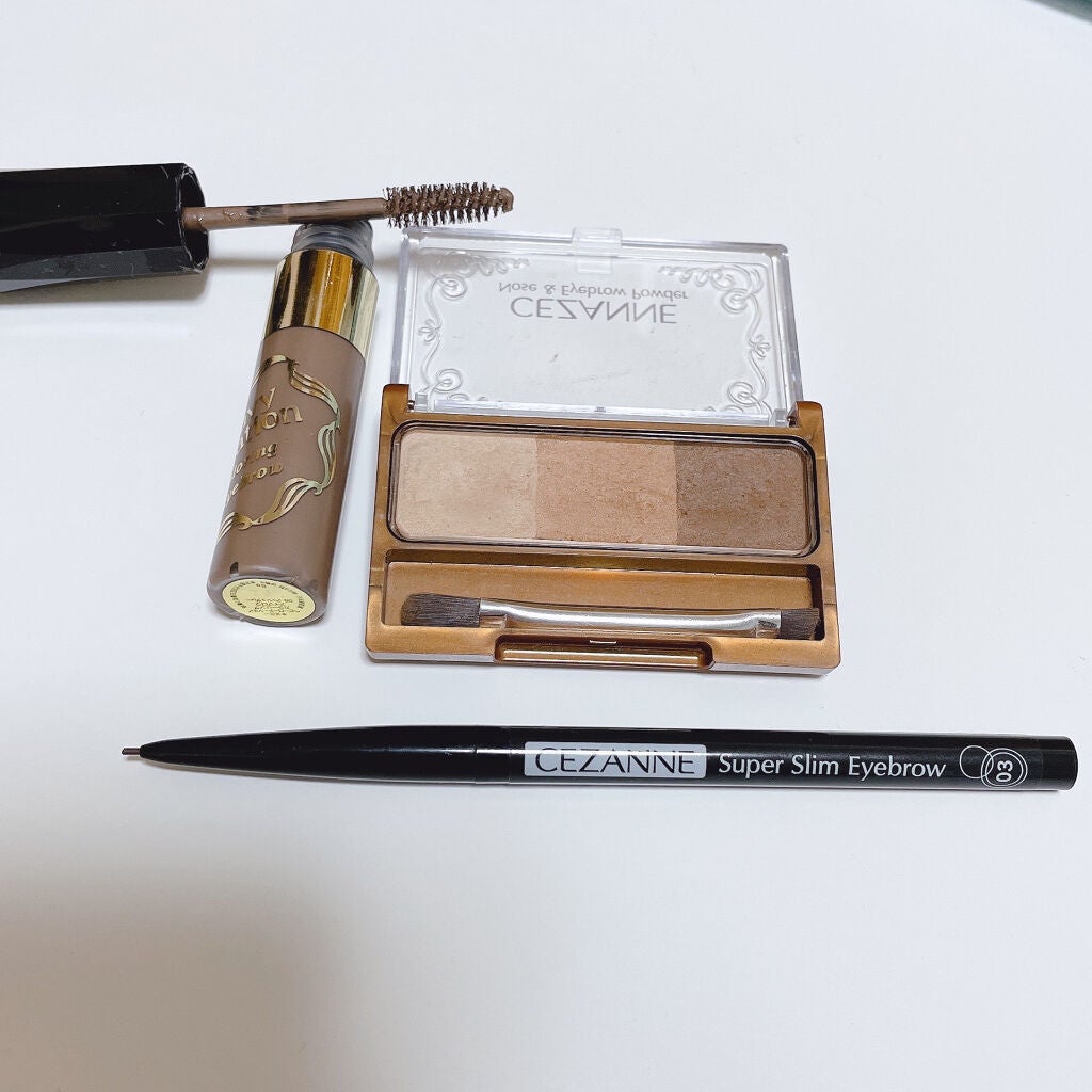 カラーリングアイブロウ/ヘビーローテーション/眉マスカラを使ったクチコミ(2枚目)