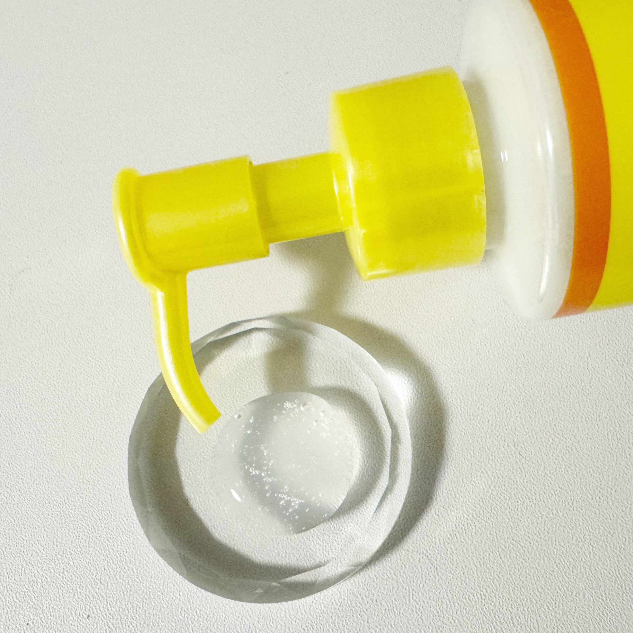 DETクリア ブライト＆ピール ピーリングジェリー＜ビタミンフルーツの香り＞/Detclear/スクラブ・ゴマージュを使ったクチコミ（2枚目）