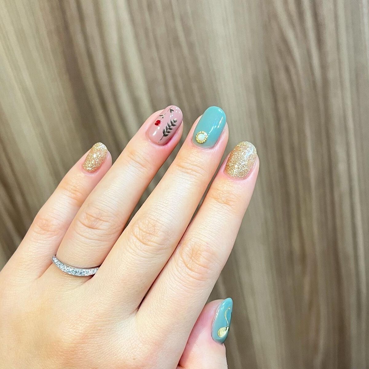 ウィークリージェル/HOMEI/ジェルネイルを使ったクチコミ（2枚目）