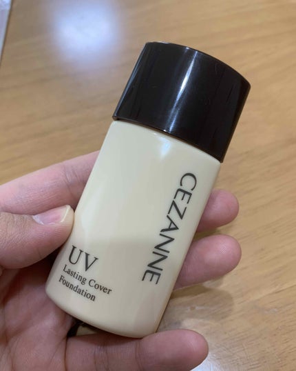 ラスティングカバーファンデーション 20 自然なオークル系/CEZANNE/リキッドファンデーションを使ったクチコミ(2枚目)