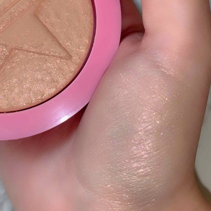 Jeffree star supreme frost/Jeffree Star Cosmetics/パウダーハイライトを使ったクチコミ(4枚目)