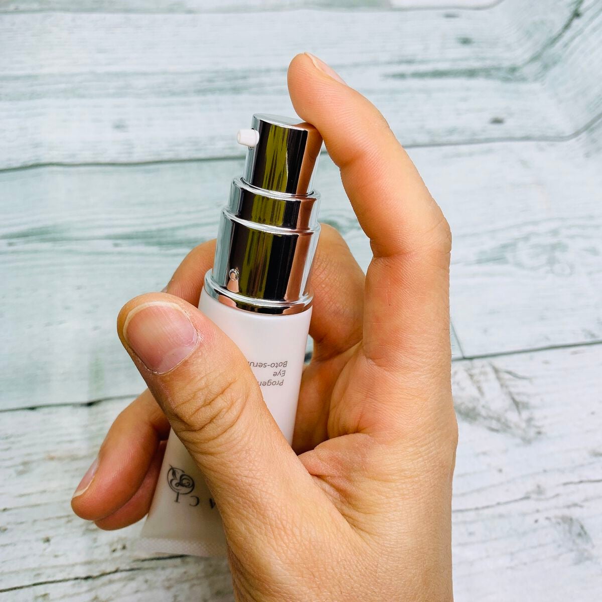 イデアクトR プロジェマックス アイボトセラム/イデアアクト/アイケア・アイクリームを使ったクチコミ(4枚目)