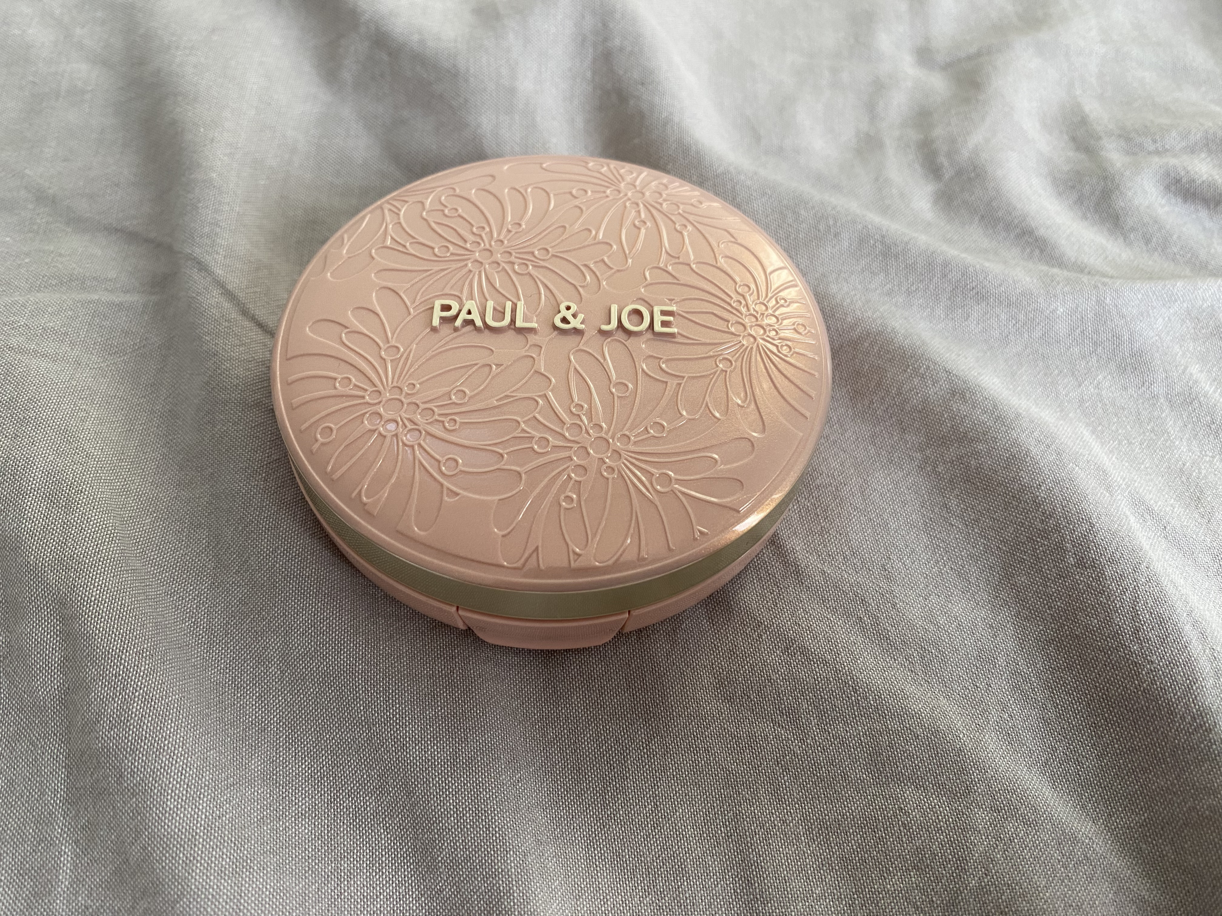 シースルー ヴェール コンパクト/PAUL & JOE BEAUTE/ファンデーションを使ったクチコミ（2枚目）