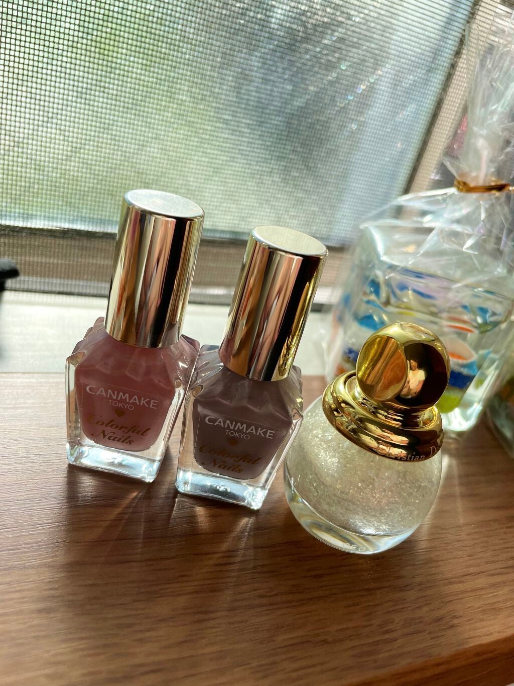 カラフルネイルズ/キャンメイク/マニキュアを使ったクチコミ(2枚目)