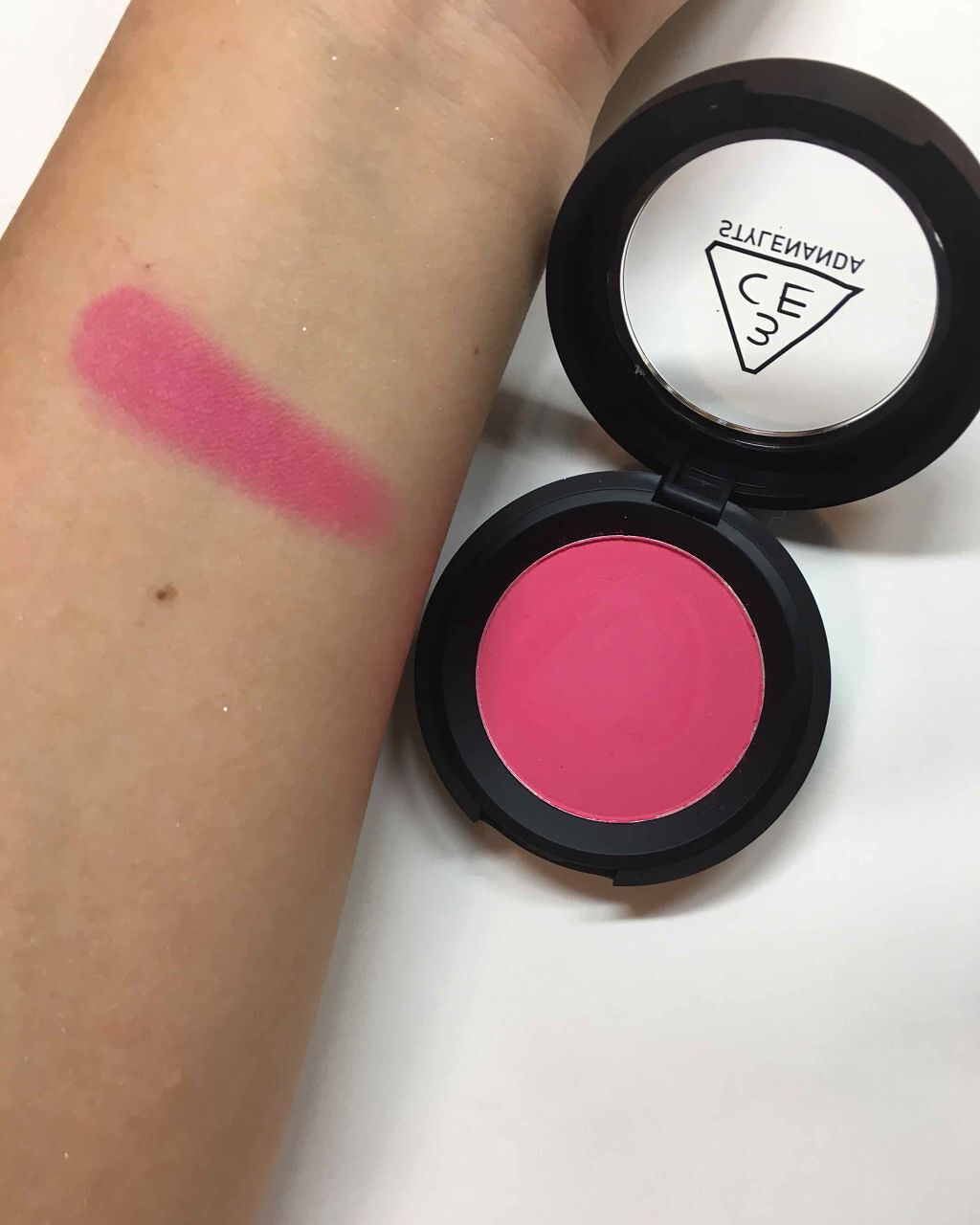 3CE ONE COLOR SHADOW/3CE/単色アイシャドウを使ったクチコミ（3枚目）