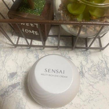 トータルアイトリートメント|SENSAIの効果に関する口コミ - SENSAI