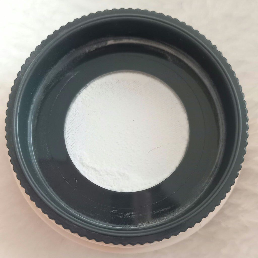 ポアブラー パウダー/innisfree/ルースパウダーを使ったクチコミ（2枚目）