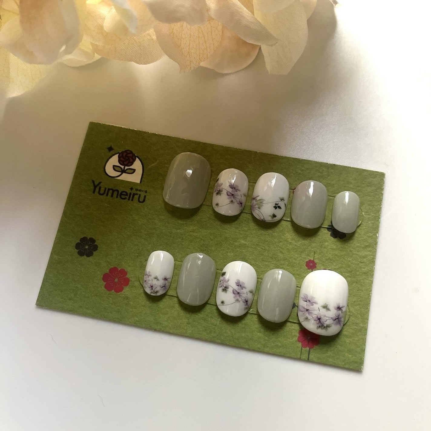 ひとりコスメ部 フォロバ100 on LIPS 「Yumeiruさんの、パープルブルームスプラウト ネイルチップ..」(1枚目)