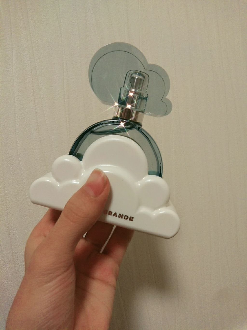 クラウド バイ アリアナグランデ オードパルファム/アリアナ・グランデ/香水(レディース)を使ったクチコミ（1枚目）