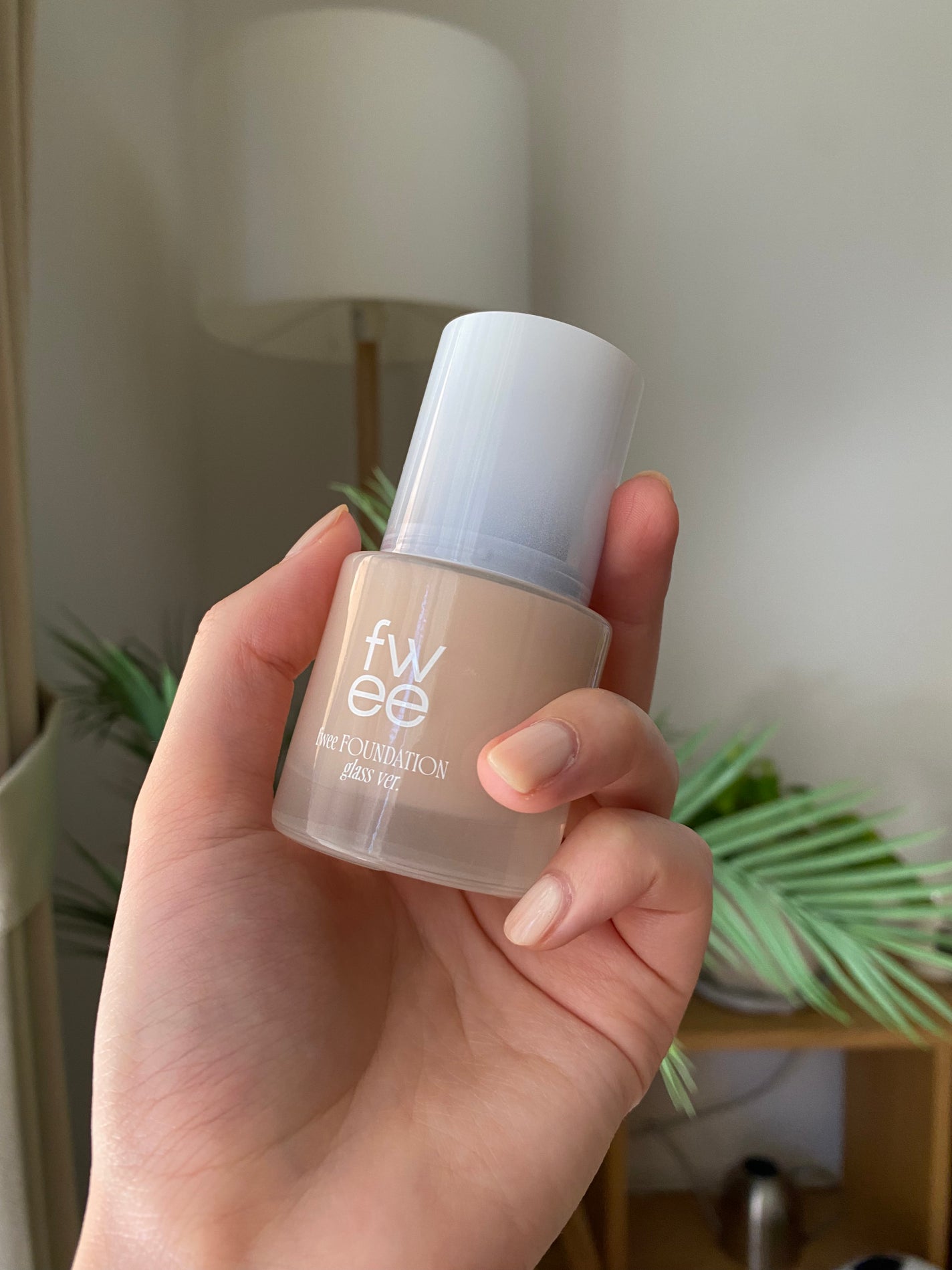 フィーファンデーションガラス/fwee/リキッドファンデーションを使ったクチコミ(2枚目)