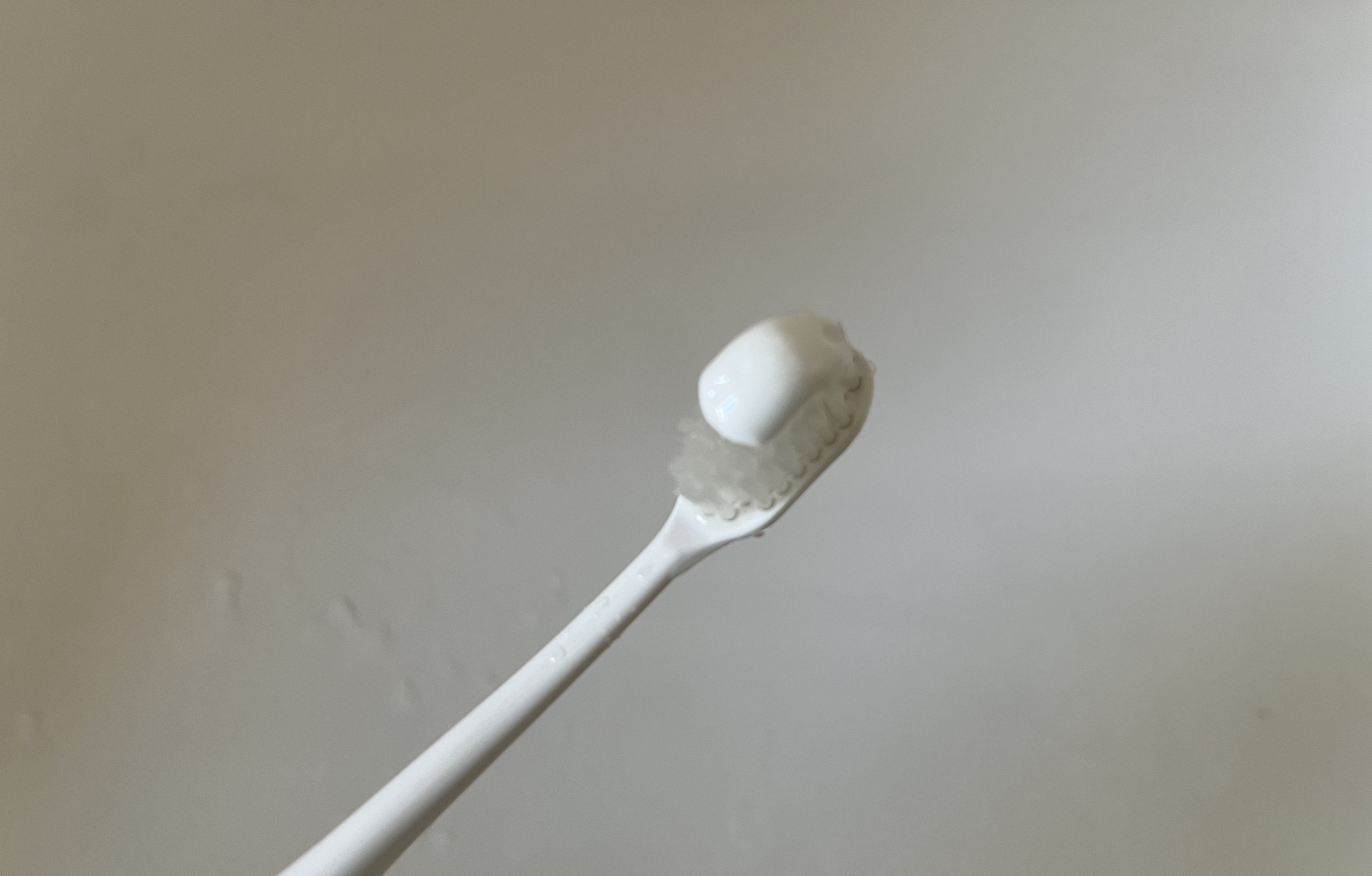 歯磨き堂 薬用ホワイトニングペースト/歯磨き堂/歯磨き粉を使ったクチコミ（2枚目）