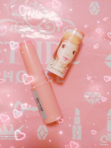 etudehouse
キスフル リップケア #1  OR201

お誕生日プレゼントでお友達に貰ったものです🎁😆🙌

パッケージが可愛いです(*ˊᵕˋ*)੭ ੈ
ケースがカチャカチャいいます。

このリ