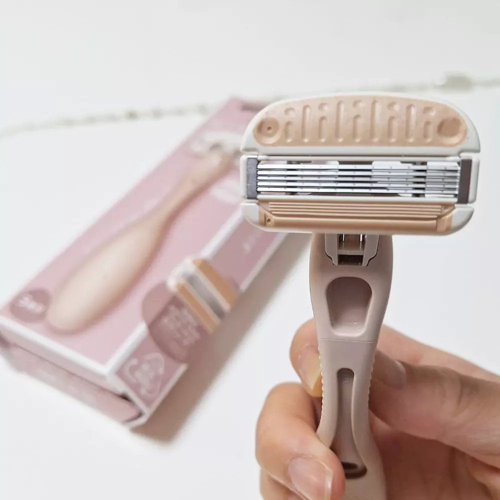 miness ボディ用カミソリ 替刃2個付/貝印/シェーバーを使ったクチコミ（3枚目）