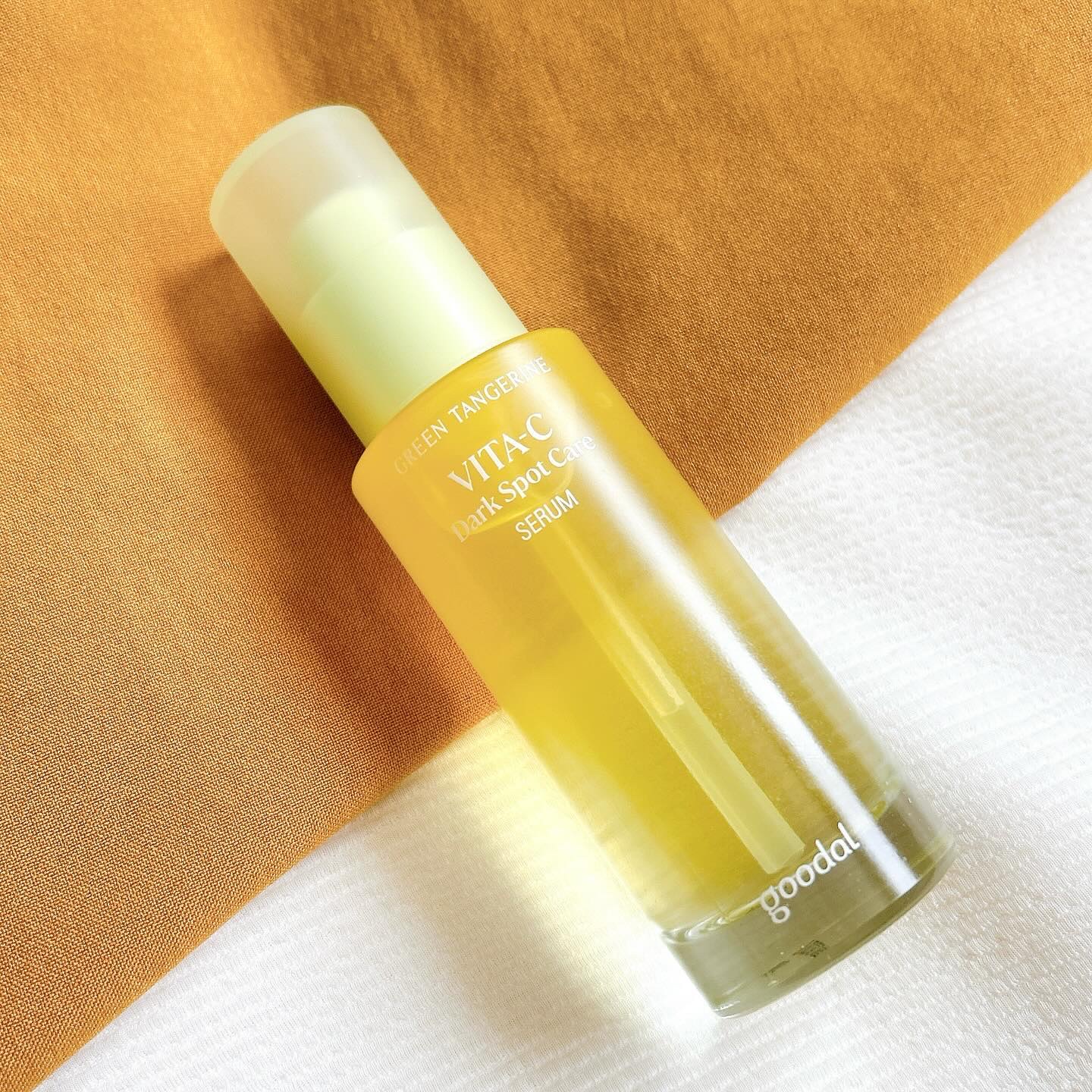 グリーンタンジェリン ビタC ダークスポットケアセラム/goodal/美容液を使ったクチコミ（2枚目）