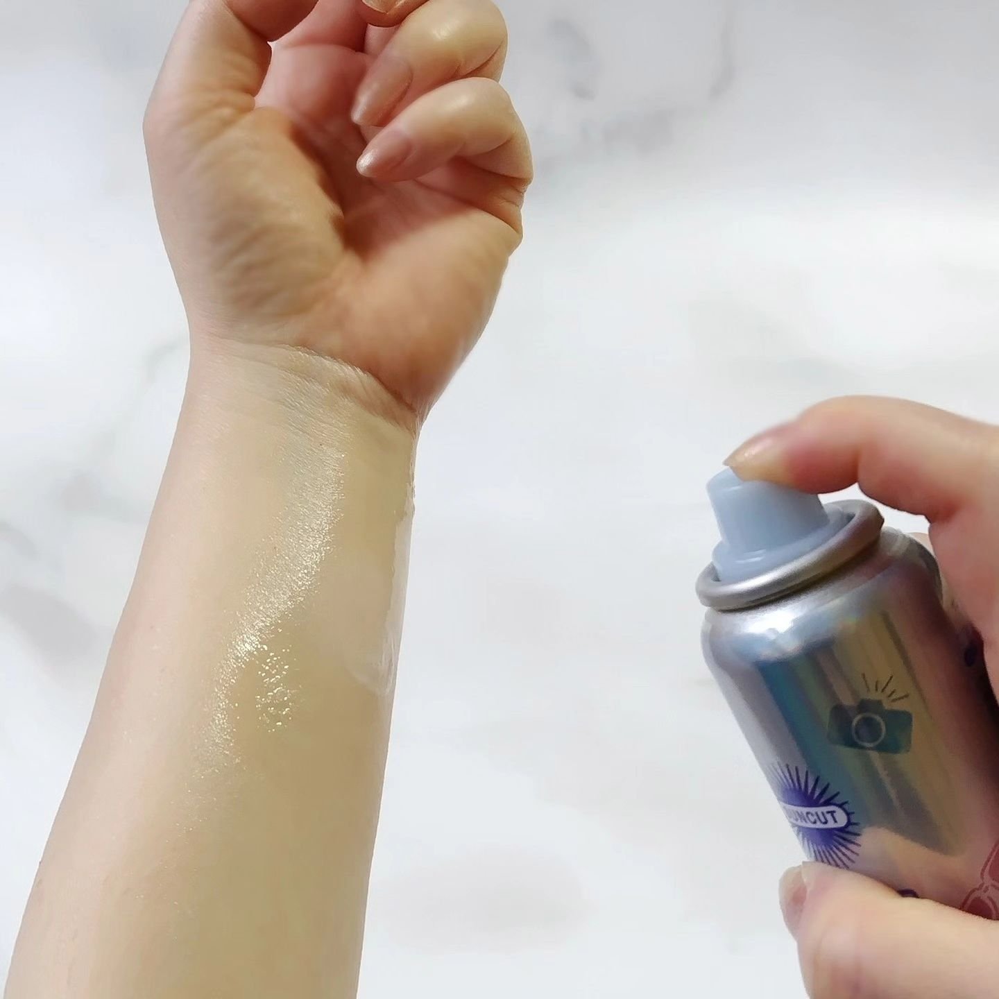 サンカットR ライトアップUV スプレー/サンカット®/日焼け止めミスト・スプレーを使ったクチコミ（3枚目）