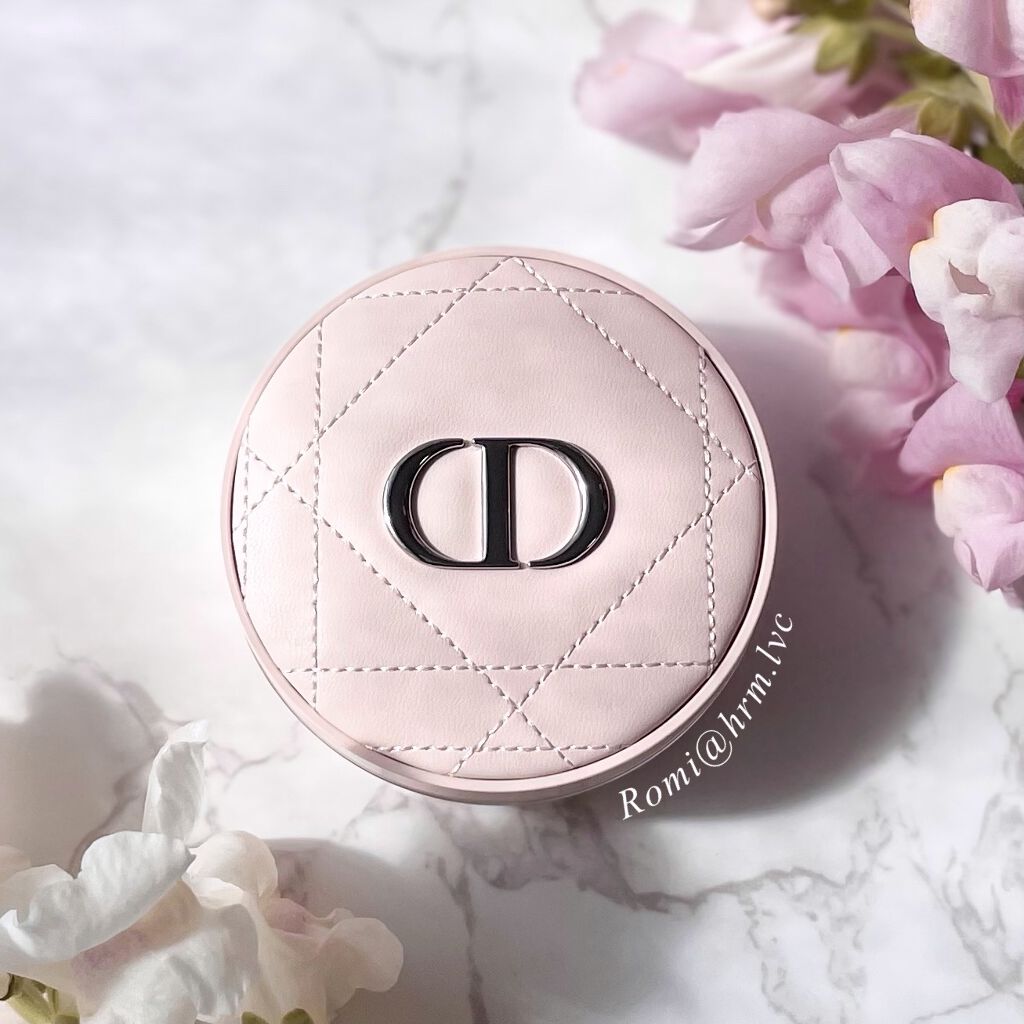 ディオールスキン フォーエヴァー クッション パウダー/Dior/ルースパウダーを使ったクチコミ（1枚目）
