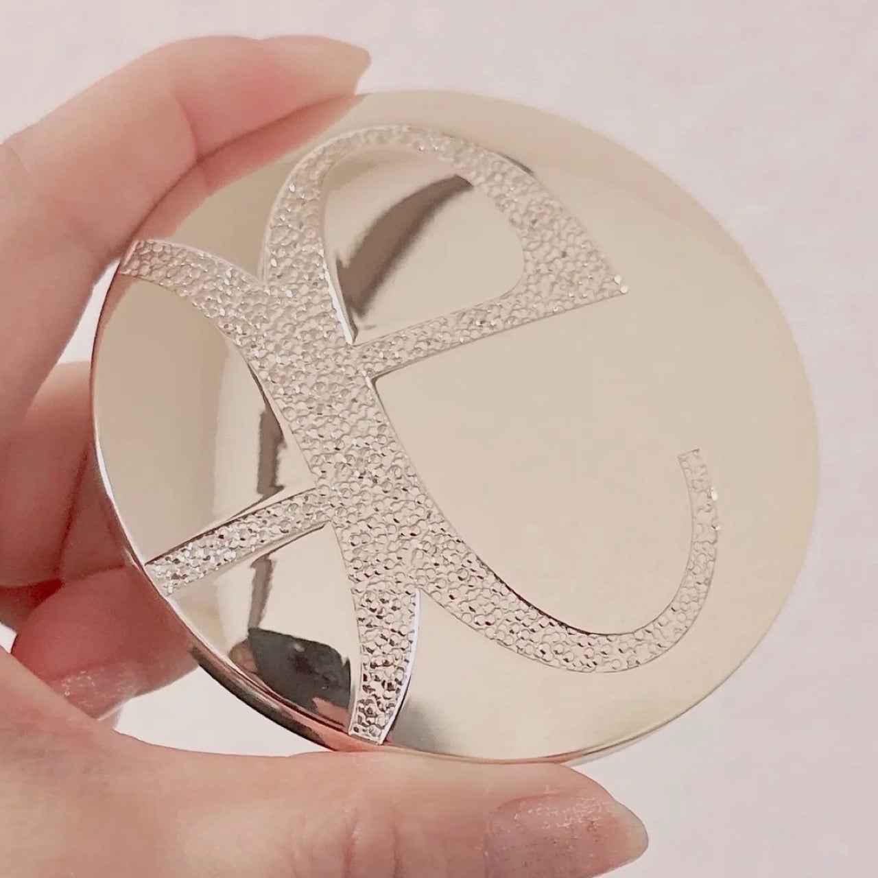 ラ プードル オートニュアンス/Elégance/プレストパウダーを使ったクチコミ(4枚目)