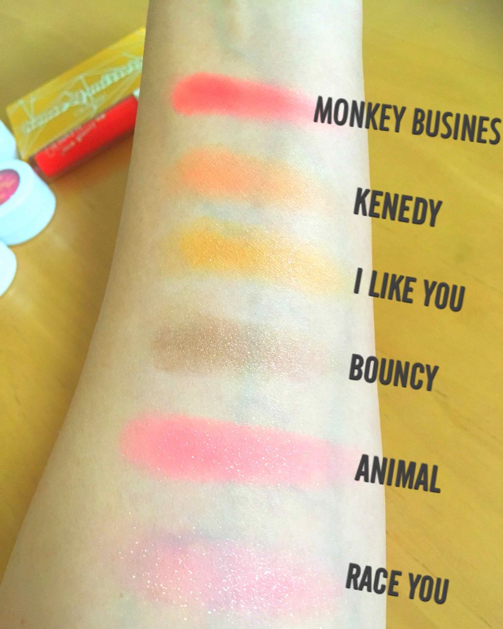 Ultra Glossy Lip/ColourPop/リップグロスを使ったクチコミ（2枚目）