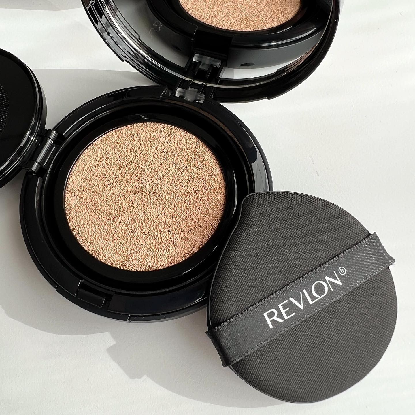 レブロン カラーステイ ロングウェア UV クッション ファンデーション/REVLON/クッションファンデーションを使ったクチコミ（3枚目）