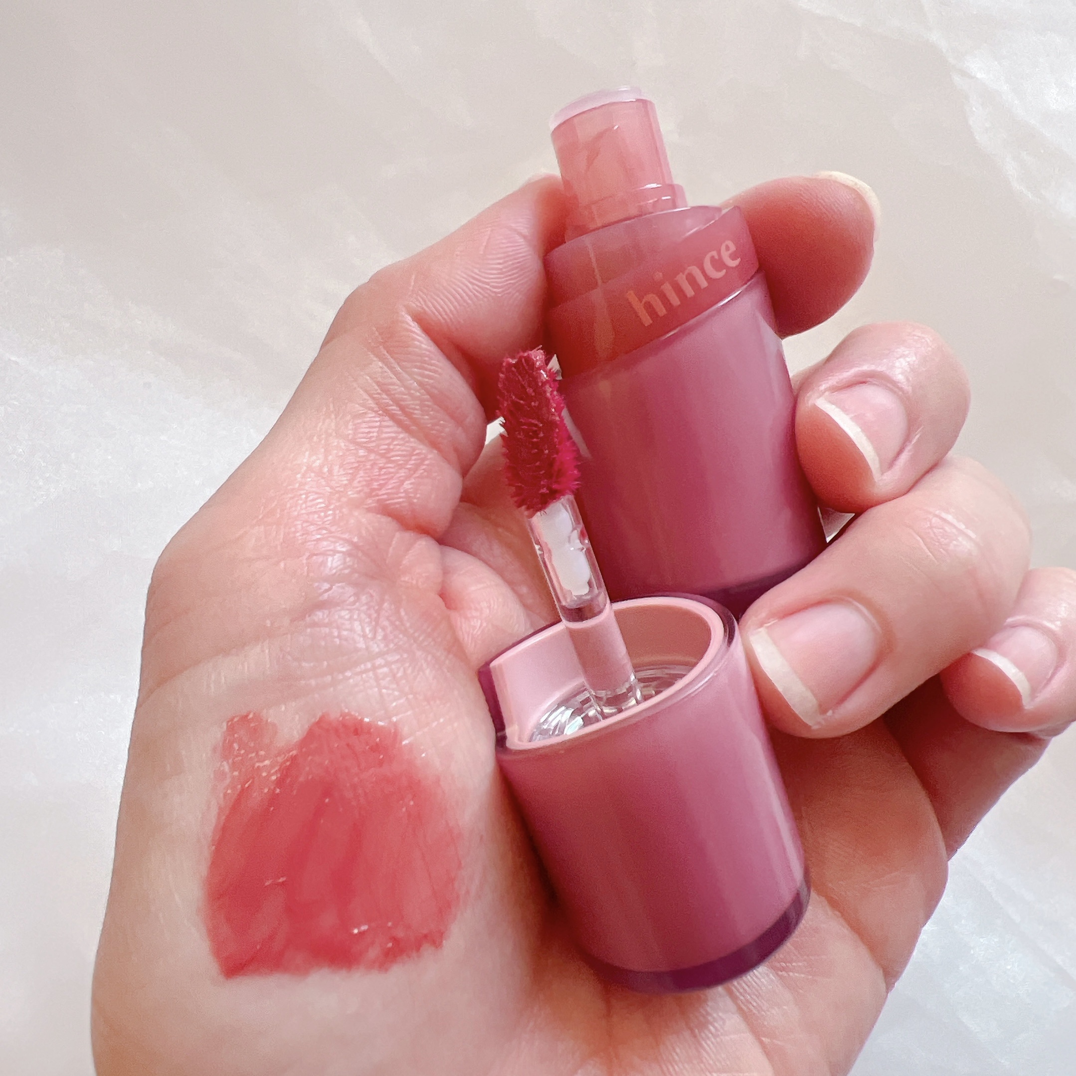 ロウグロウジェルティント/hince/リップティントを使ったクチコミ（3枚目）