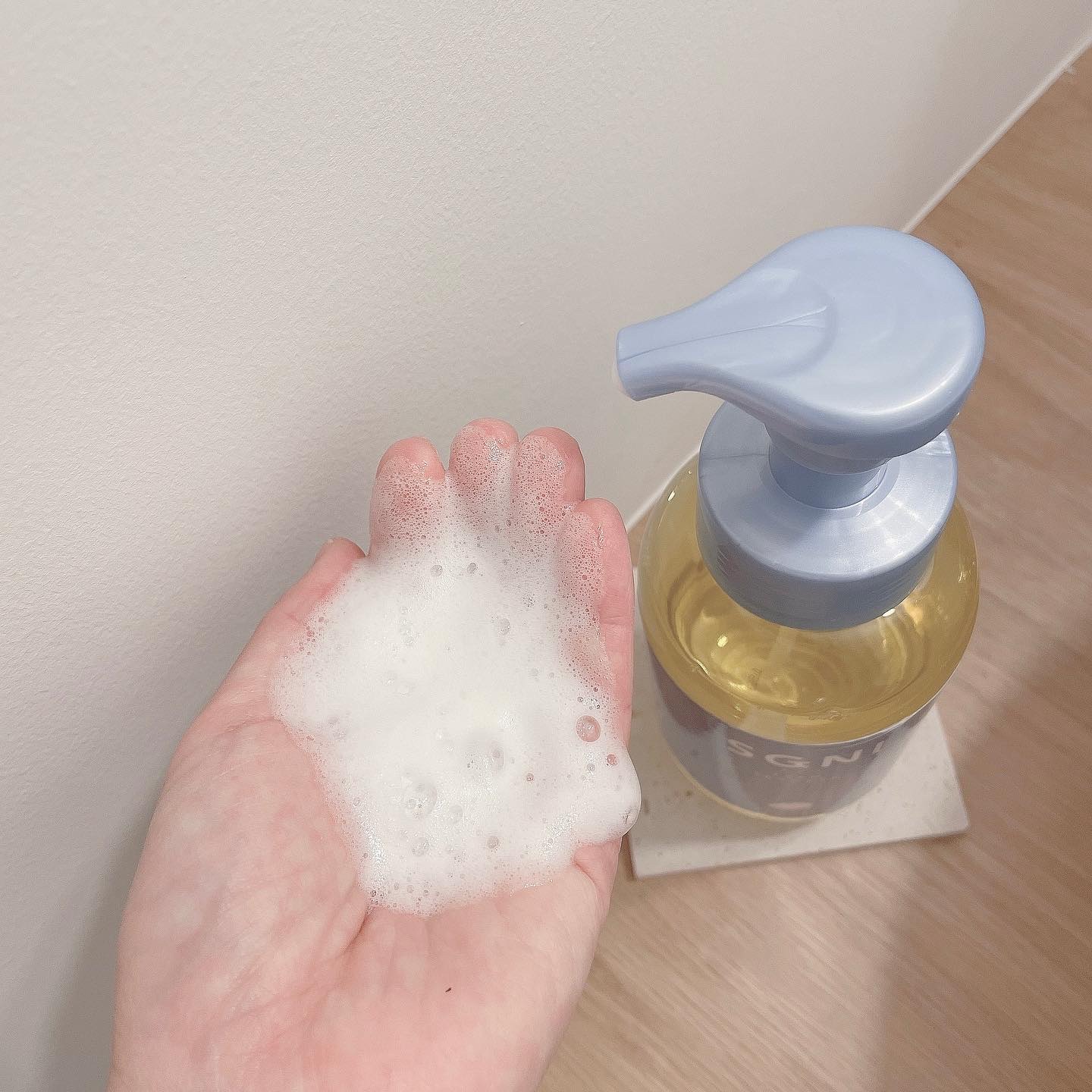 スムース泡シャンプー〈ホワイトティーの香り〉/SGNI/市販シャンプーを使ったクチコミ（2枚目）