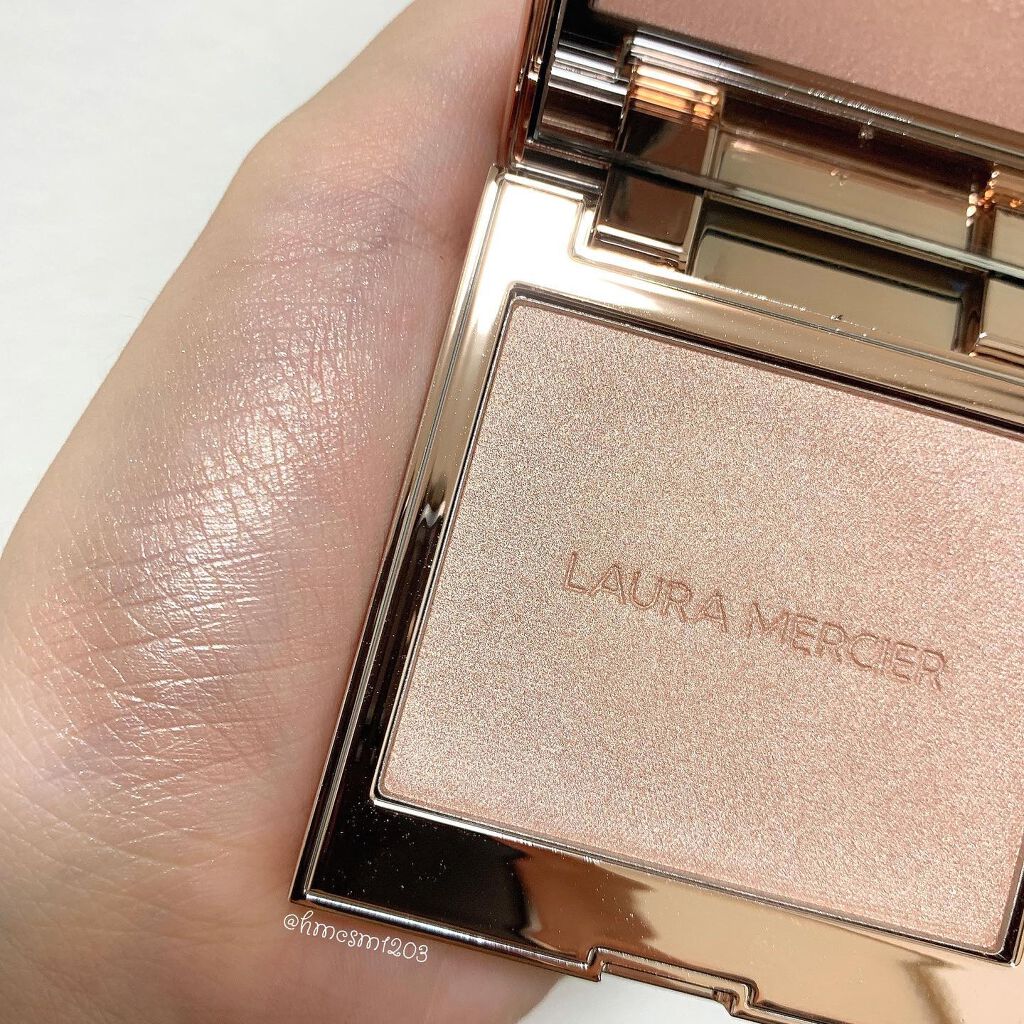 ローズグロウ イルミネーター /ローラ メルシエ/プレストパウダーを使ったクチコミ（1枚目）