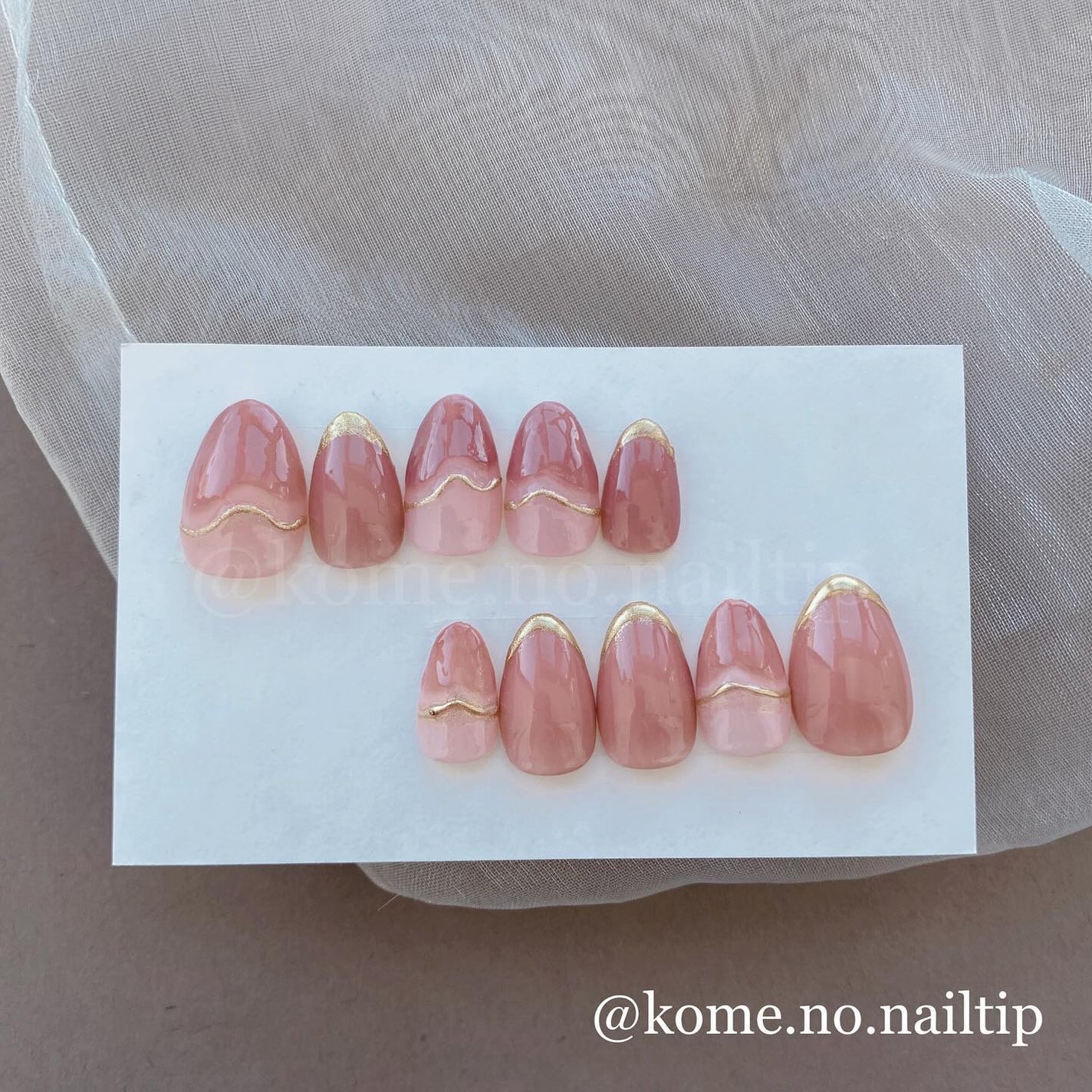 こめ -ネイルチップ- on LIPS 「ミニネイルのニュアンスもかわいい♡_tiptypeショートアー..」(2枚目)
