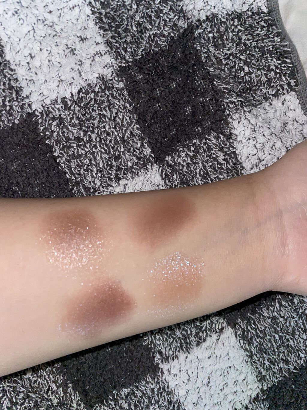 アディクション ザ アイシャドウ マット/ADDICTION/単色アイシャドウを使ったクチコミ（2枚目）